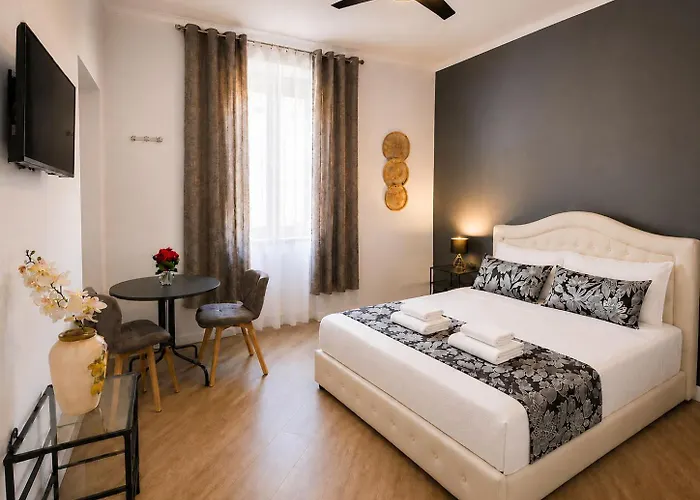 Myomax Hospety Group Guest house *
